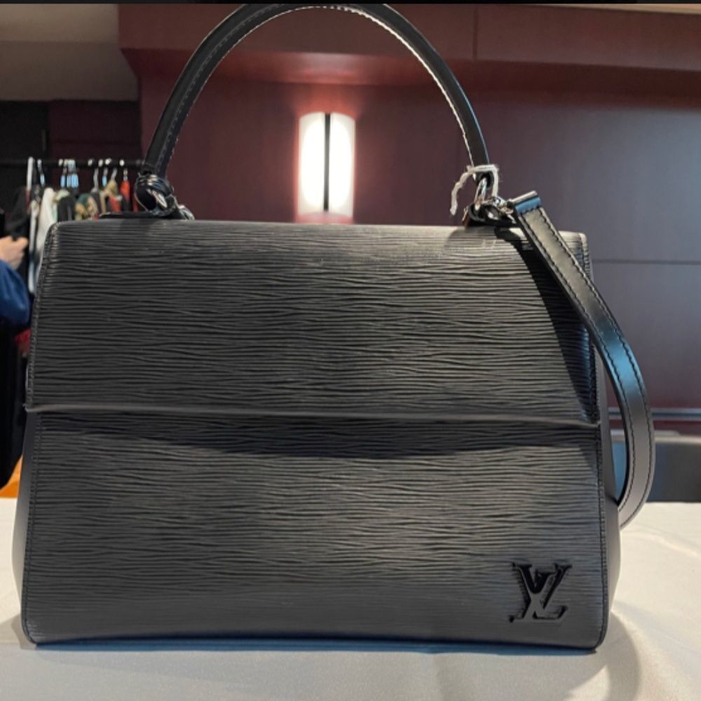 Louis Vuitton Cluny MM